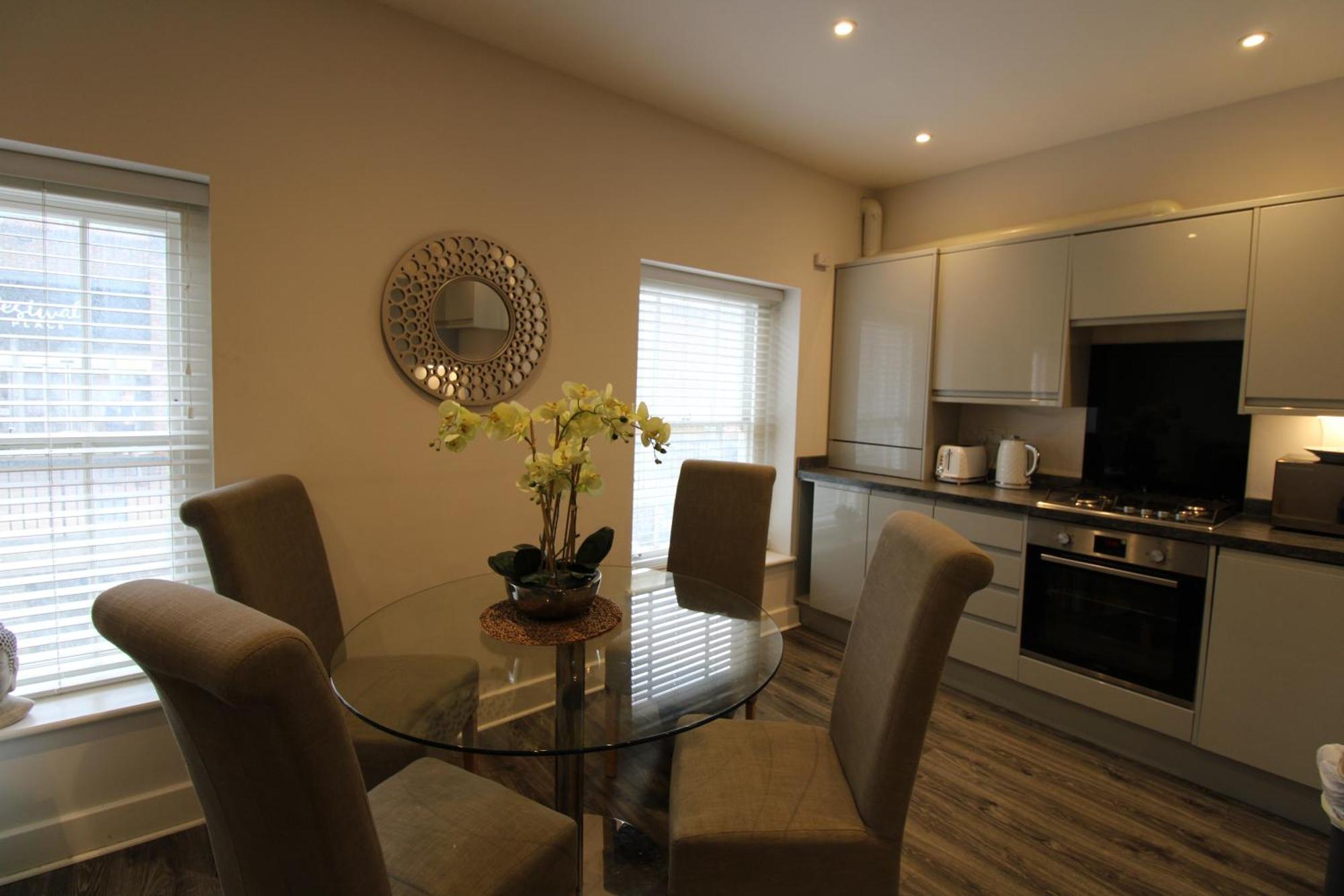 The Warren @ Short Stays Basingstoke Exteriér fotografie
