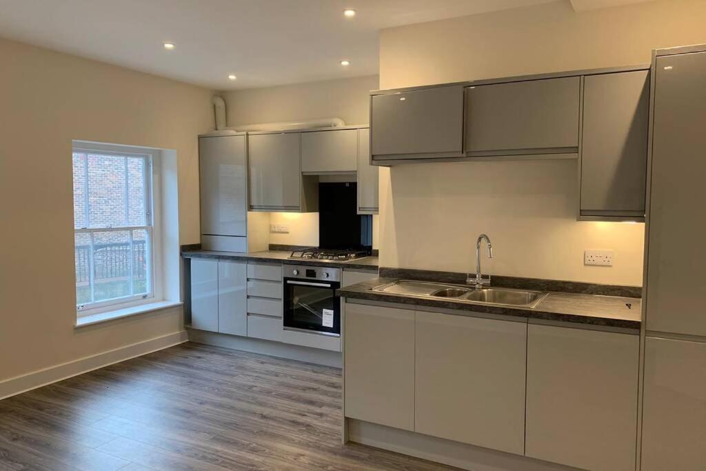 The Warren @ Short Stays Basingstoke Exteriér fotografie